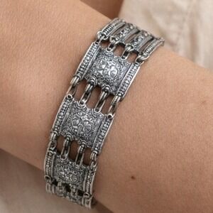 Vintage Silver Tone Embossed Tribal Panel Link Bracelet Wide Geometric Bar Link